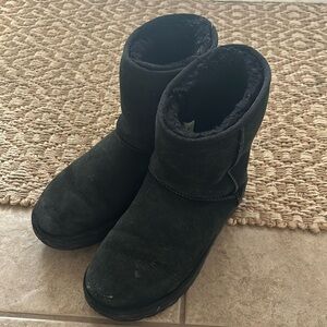 Black Uggs